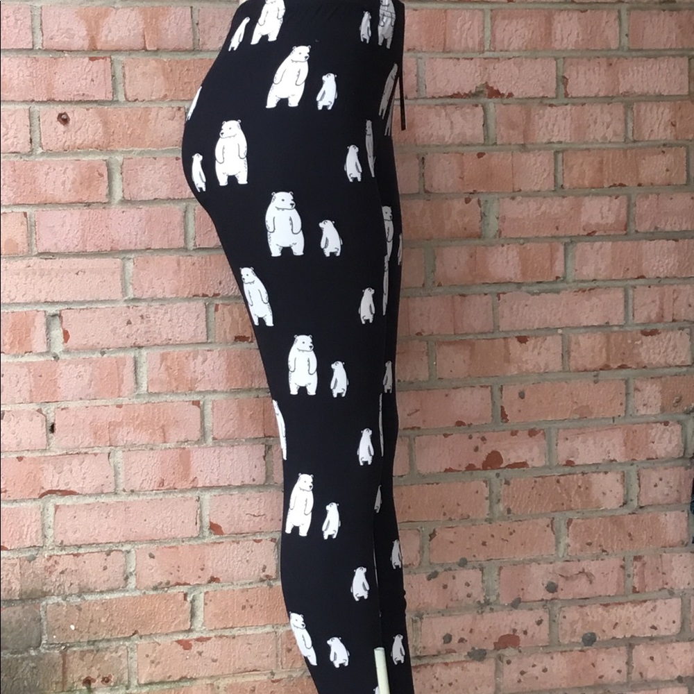 Plus size Buttery soft Polar bear leggings